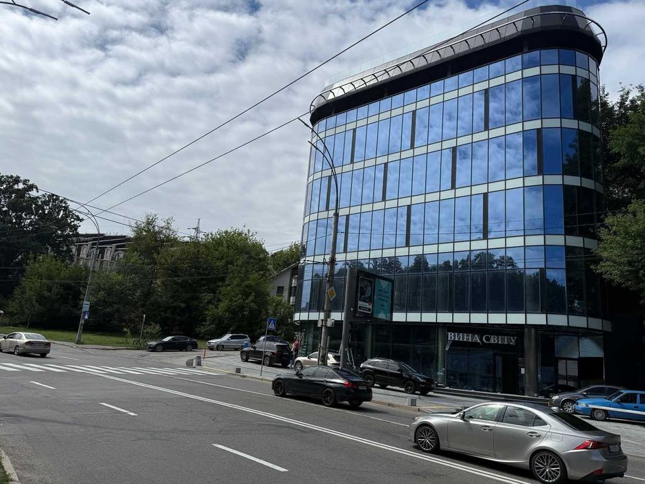 Приміщення 350 кв.м, метро Олімпійська, Протасов Яр 4