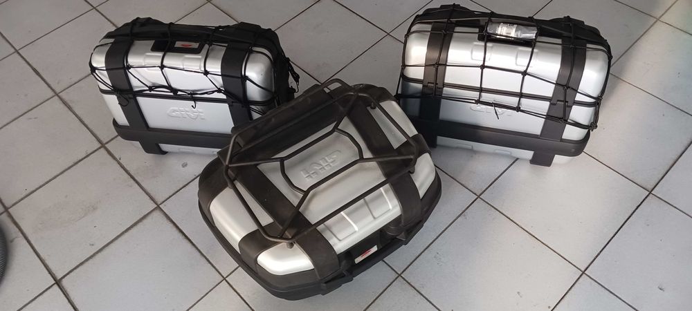 GIVI trekker 52 + 2 trekker 33, saco dep, botas, capacete