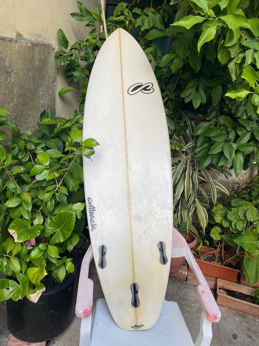 Prancha de surf 5’10 , 27L