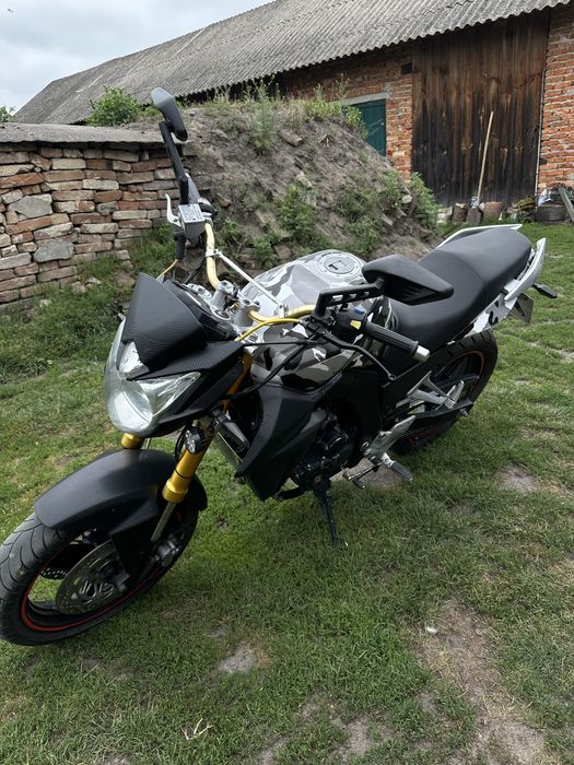 Продам мотоцикл Viper v250nt