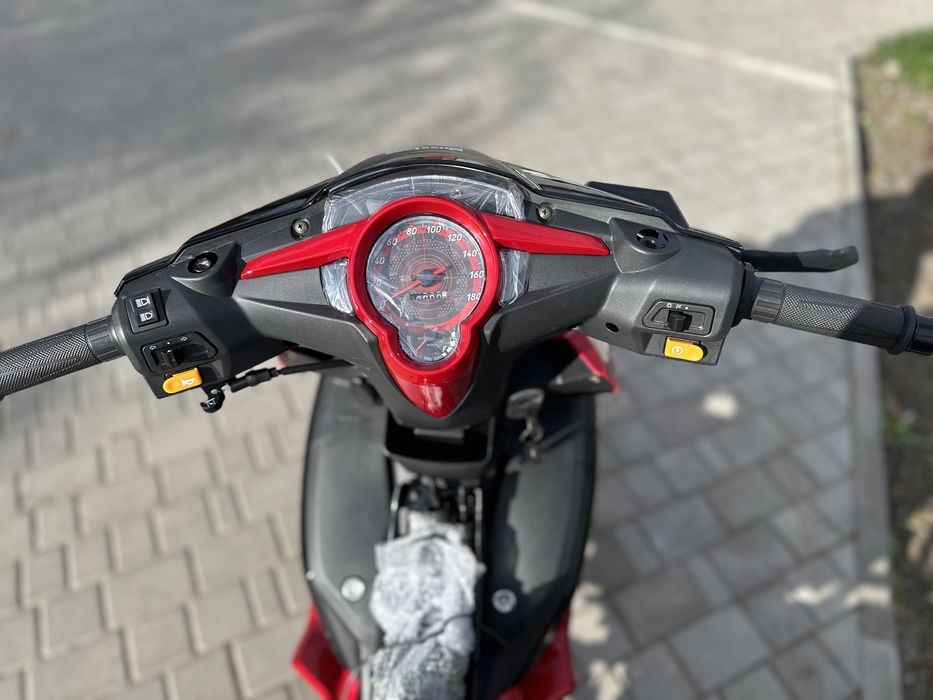 Мопед скутер скутеретта MUSSTANG MT125-3 ACTIVE +