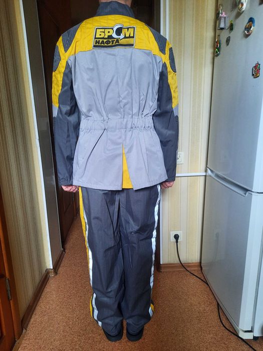 Спецодяг(куртка+полукомбінезон)роба, робочий одяг.Розм 52-54,зріст 3-4