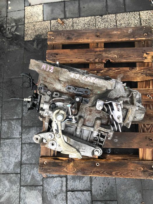 Skrzynia zafira vectra OPEL ASTRA H III 1.9 CDTI M32