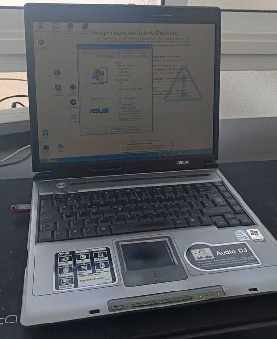 PC Portátil Asus + Toshiba