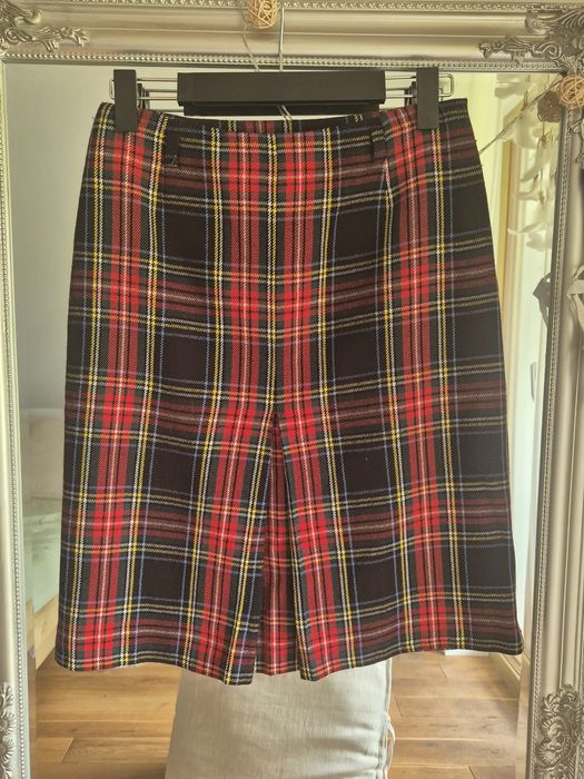 Ołówkowa spodnica w czerwoną kratę   z wełną,  r. 40