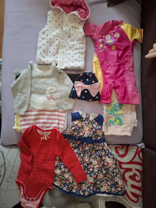 Отдам даром вещи на 1-2 годика