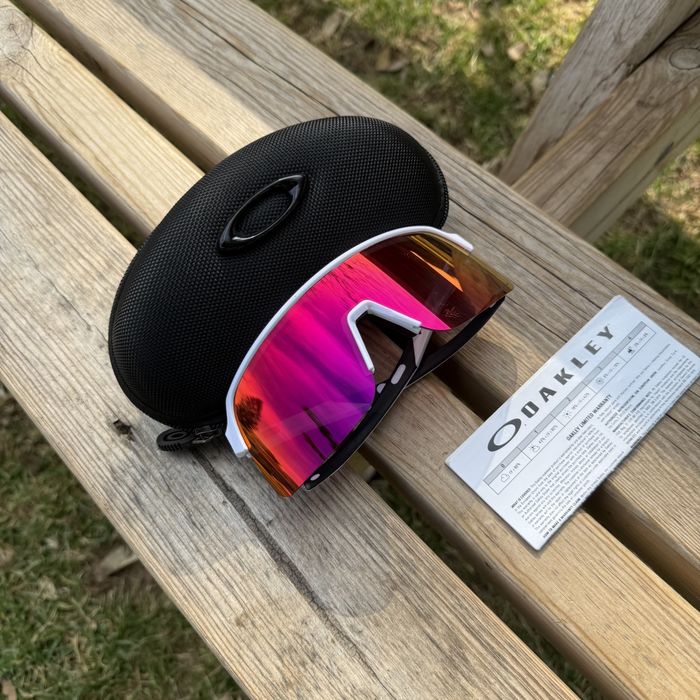 В НАЛИЧИИ | Очки Oakley Sutro Lite