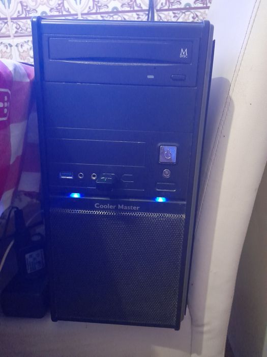 Torre MSI i3  7 geração 8GB RAM