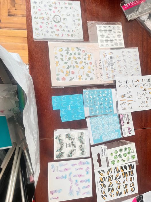 Матеріали для манікюру