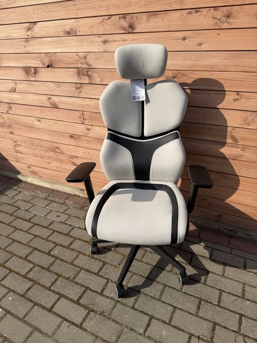 Fotel biurowy  regulowany