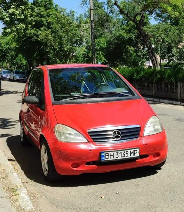 продам в Одесі Mercedes A-Class, червоний, доглянутий, механіка, пробіг 173,6т.км., 1999р.в., 4000.$