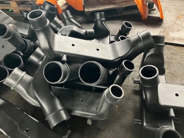 84175193 - Air Intake Tube - CASE IH kolektor intercoller nowy