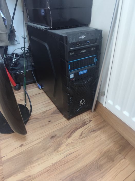 Komputer gamingowy GeForce GTX 960 + monitor