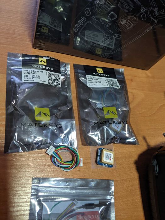ВІДЕОПЕРЕДАВАЧ fpv VTX  YRrc PAx2 3W 5.8G 40каналів з антеною 14см