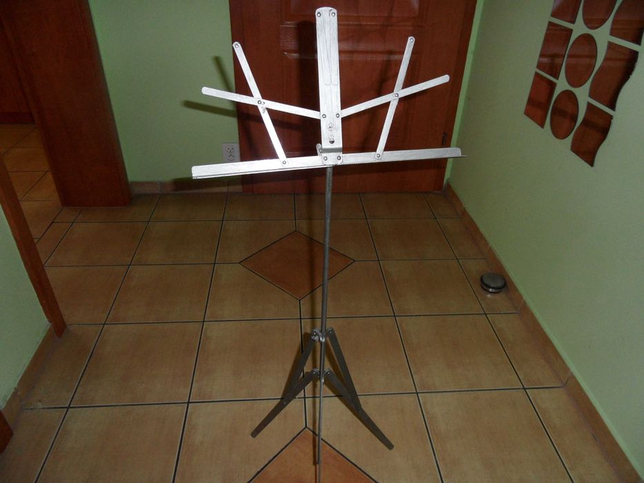 Nutnik stojak do nut