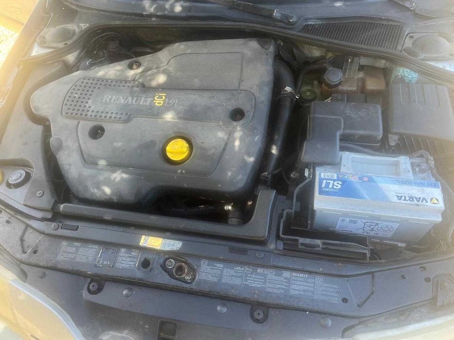 Renault Laguna Break 2001 - Para reparar - 600 €