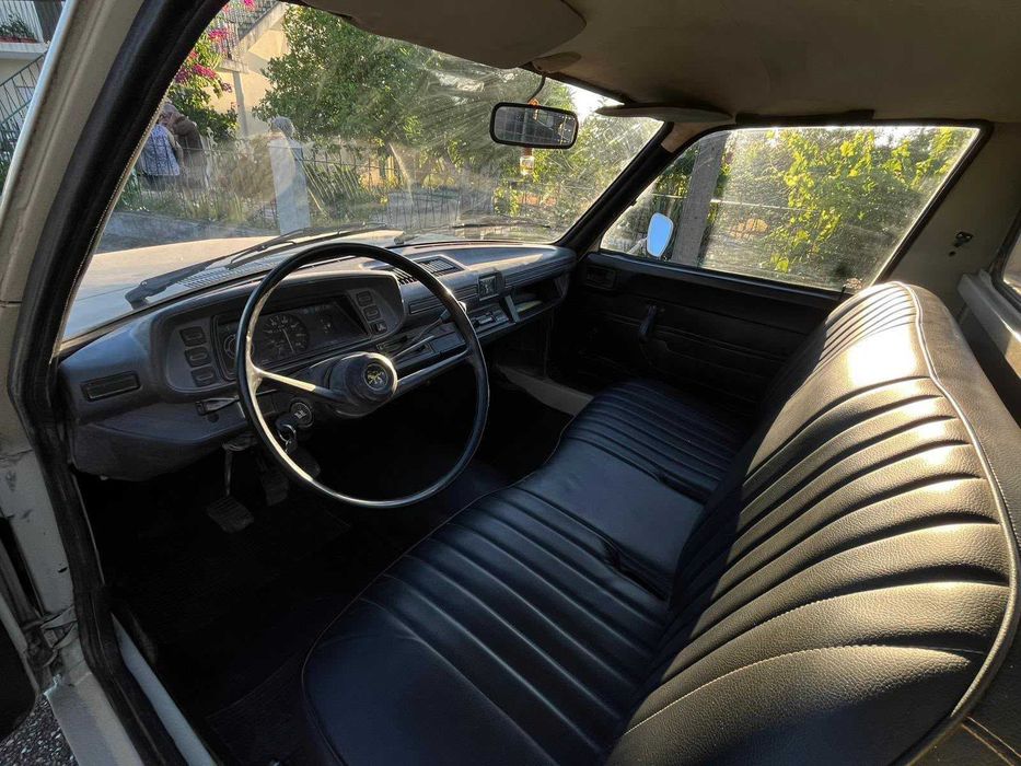 Peugeot 504 Pick-up 2.1 Diesel – 100 Mil Kms