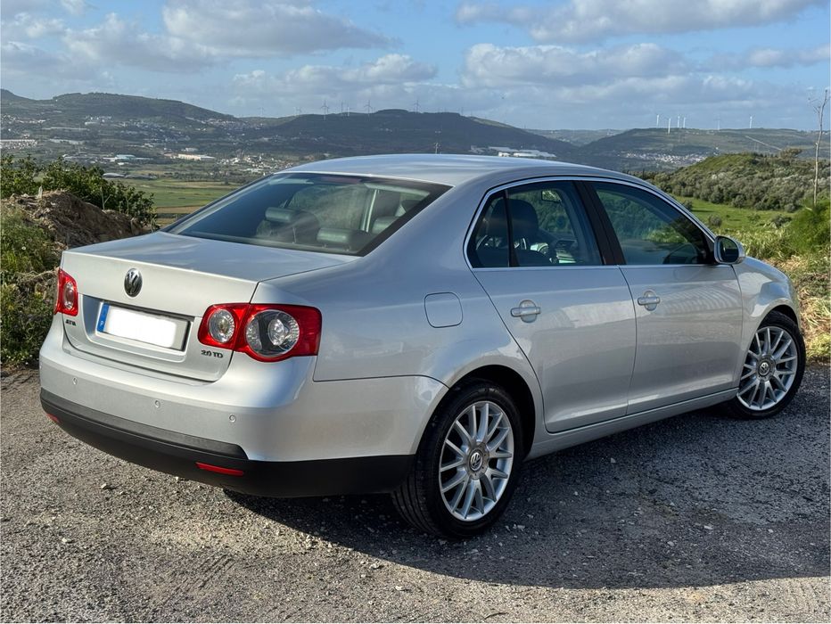Volkswagen Jetta 2.0 TDI 140