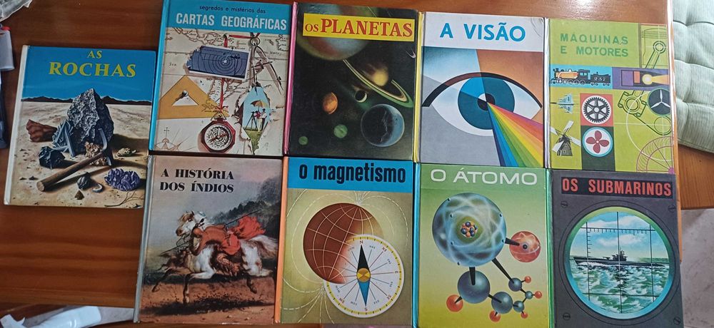 Vários volumes da colecção Maravilhas do Mundo e da Ciência