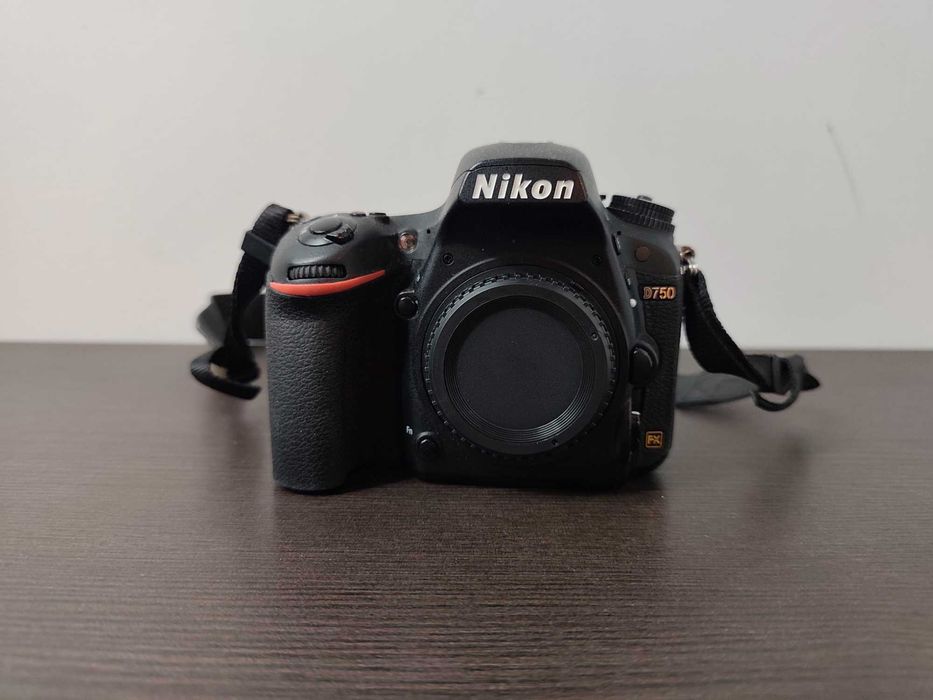 Nikon D750 przebieg 83 tys