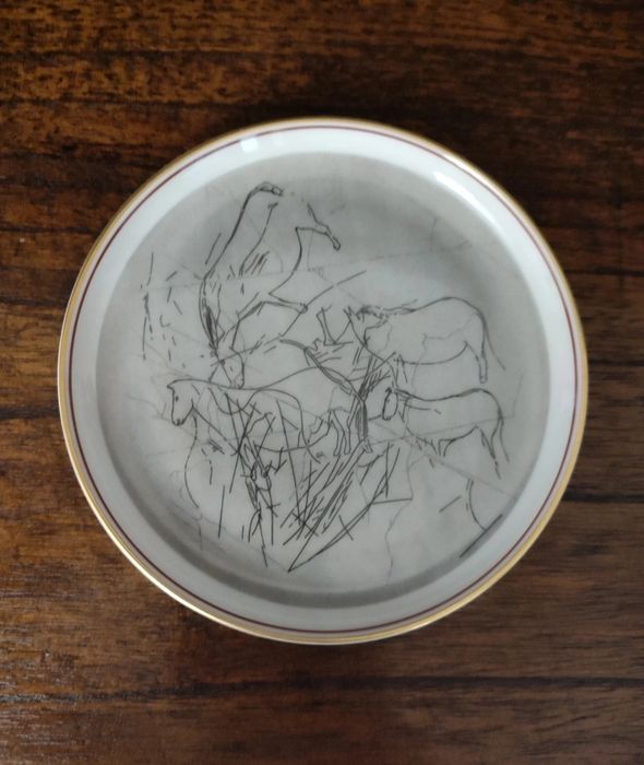 Lote 2 Porcelanas Vista Alegre - Arte Paleolítica do Vale do Côa (Raras)