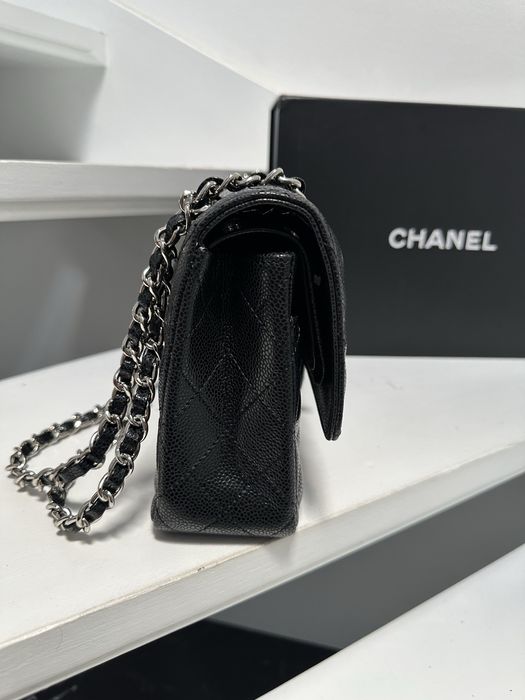Chanel classic Flap caviar