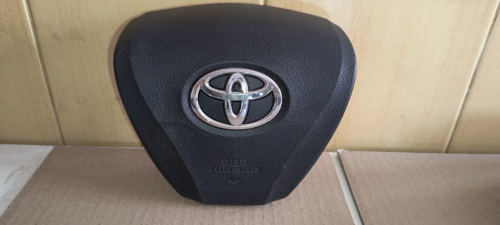 Подушка безпеки (Airbag) в кермо / ГРМ Toyota Camry 55 (USA) 2011–2017