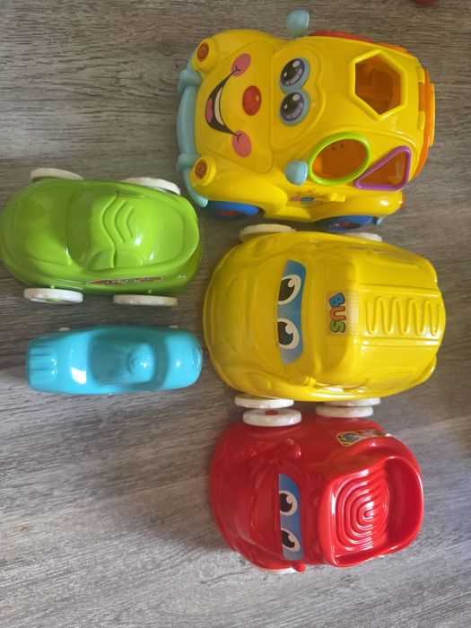 Wieża autka clementoni + grające autko