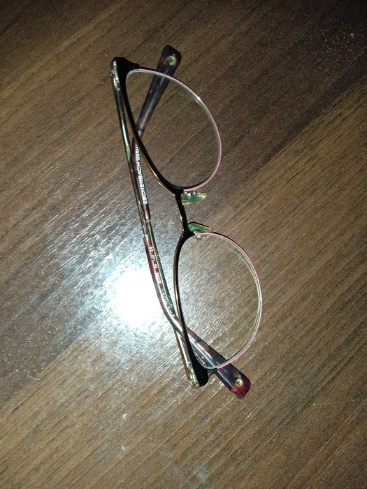 Продам окуляри для зору