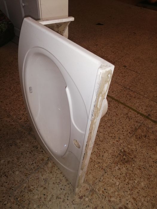 Lavatório 25€ - Lavatório + Mobília 40€