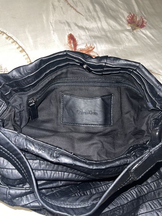 Сумка тоут Calvin Klein