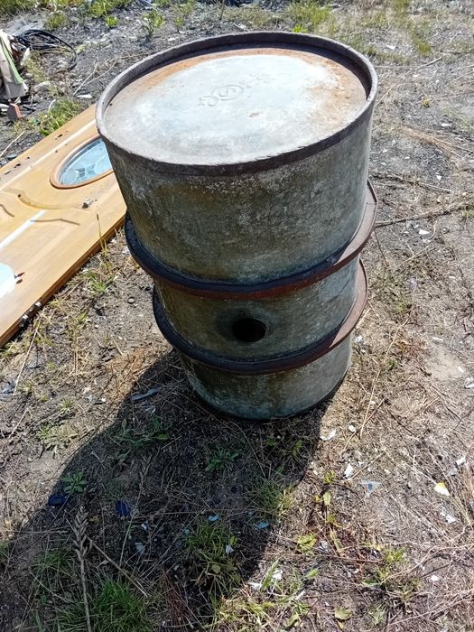 Beczka metalowa 200l