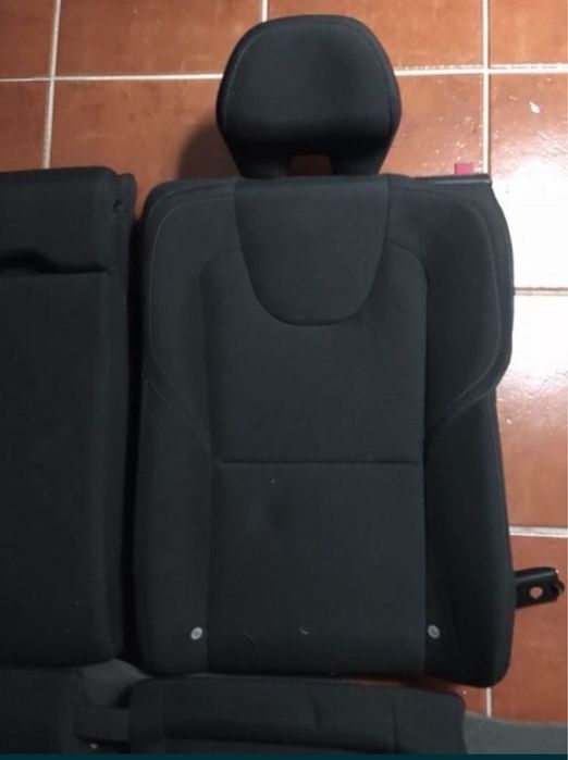 Bancos traseiros Volvo V40