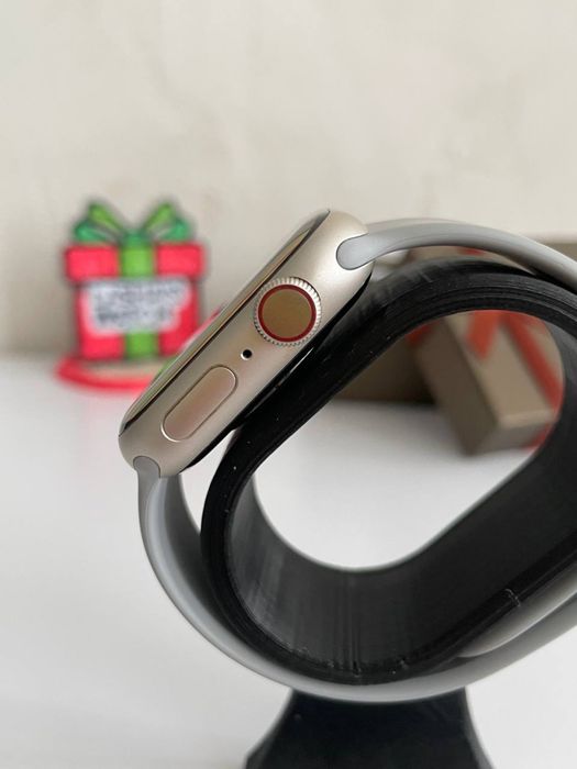 Apple Watch 7-41mm Starlight
