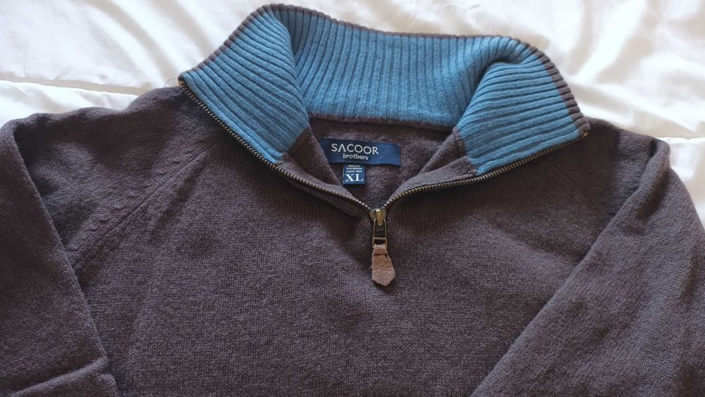 Camisola de lã da Sacoor