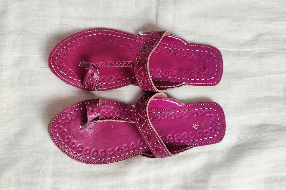 Skórzane japonki kohalpuri 38 fiolet orientalne boho hippie retro skór