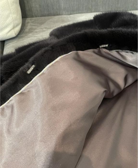 Норкова шуба в ідеальному стані як нова