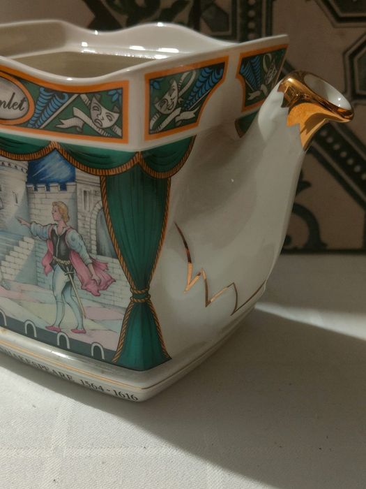 Bule de Porcelana Hamlet
