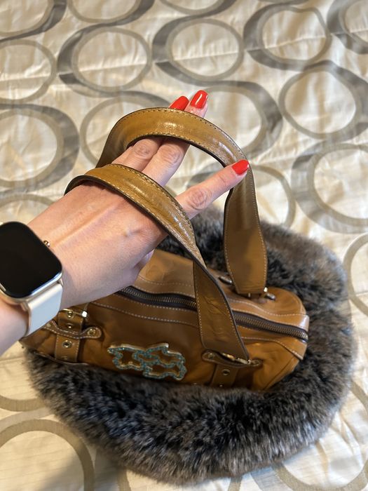 Mala Tous em Pele camel com brilhantes da marca (edição especial)