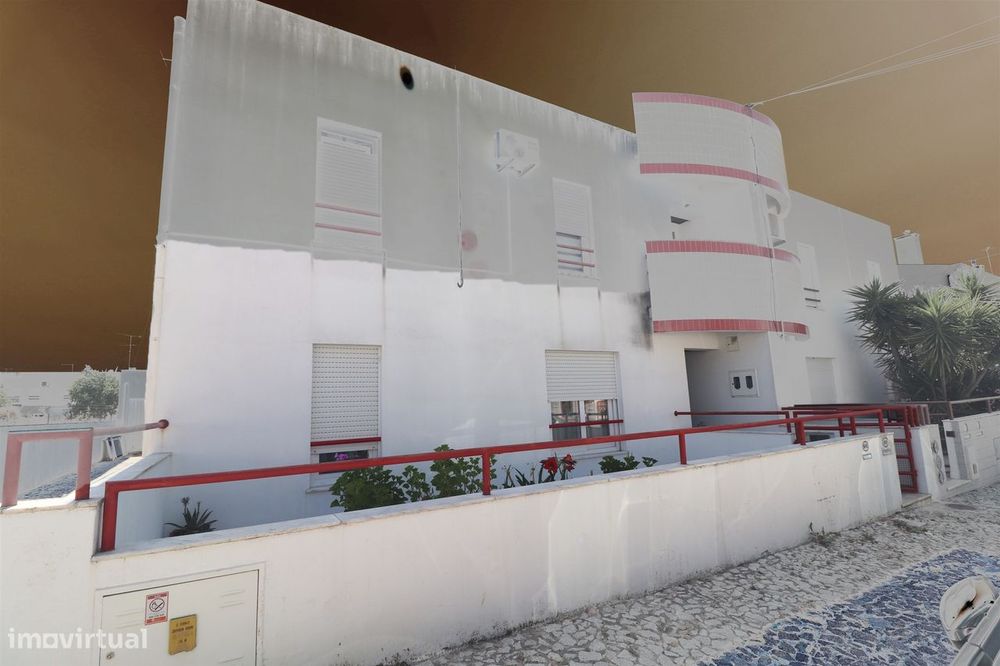 Moradia com quintal e garagem- Bairro do Bacelo - Évora — Bacelo E Senhora Da Saúde, Évora