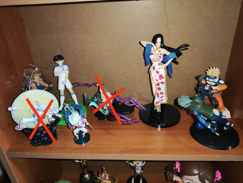 Action Figures e Carros de Coleção