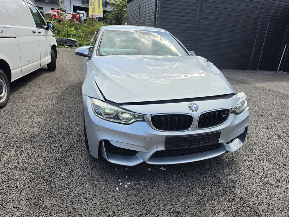 BMW M4 Cabrio NIEMCY kam360 Uszkodzony
