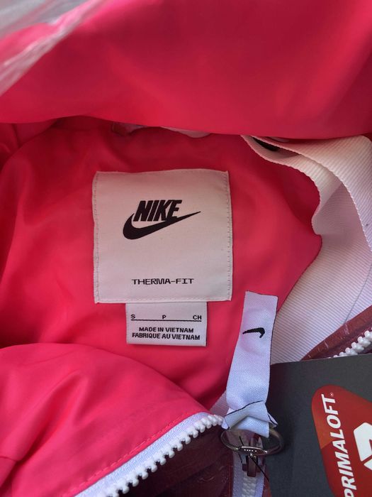 Зимова куртка пуховик Nike Sportswear Therma-FIT жіноча  DQ6888-639