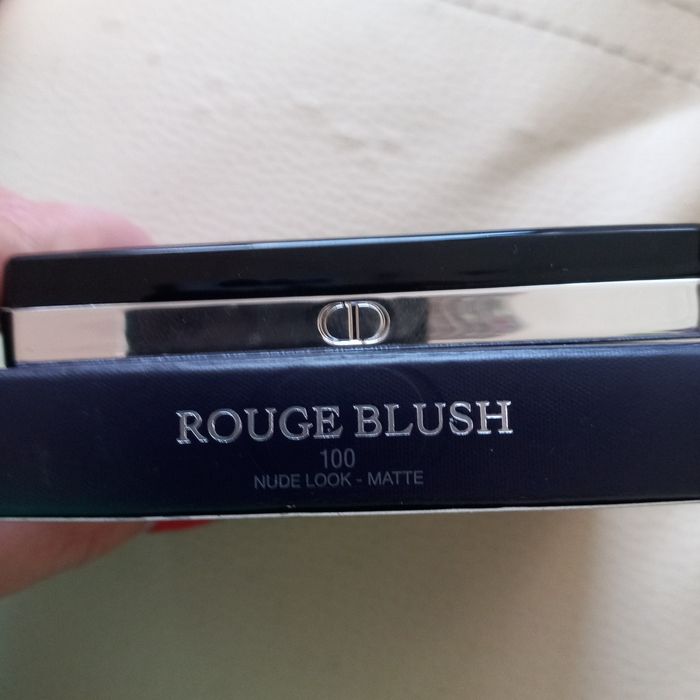 Nowy róż do policzków Dior rouge blush 100 nude look-matte 6 g