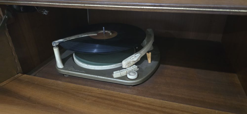 Móvel vintage radio