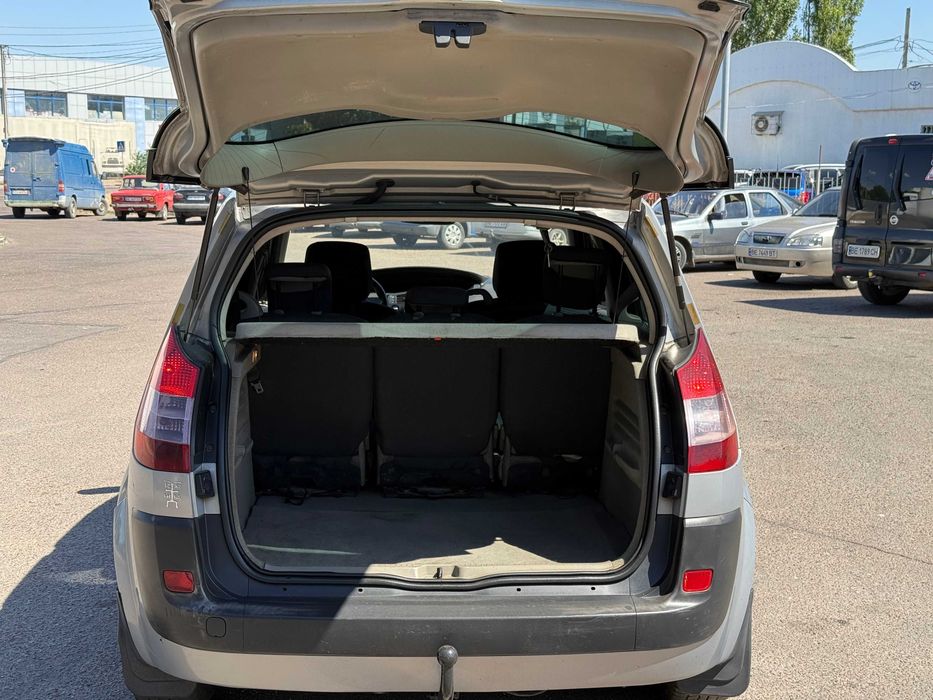 Продаю Renault Scenic 1.5d 5cт мех 2004р