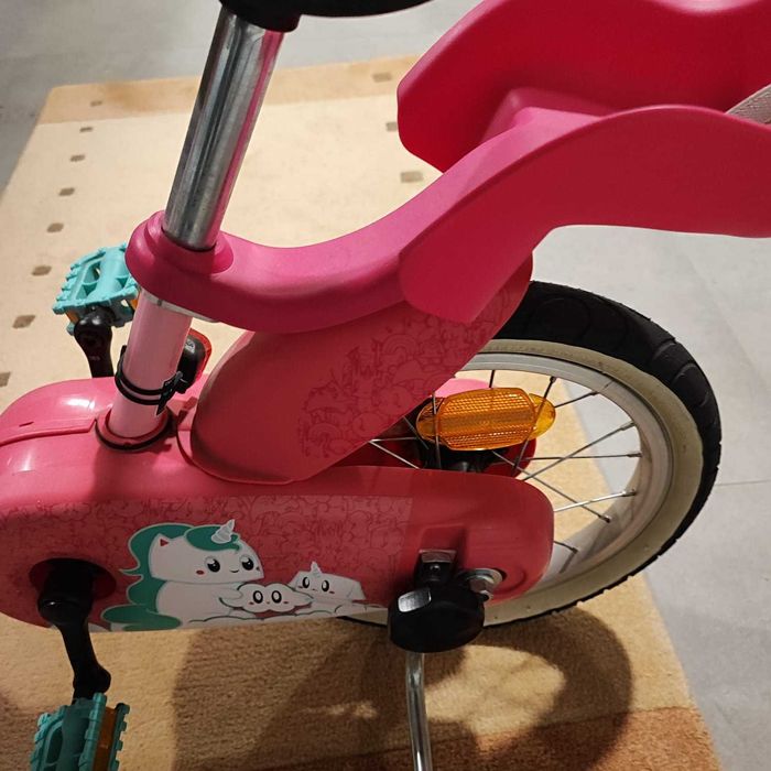 Bicicleta de criança B TWIN como nova e com preço para desocupar