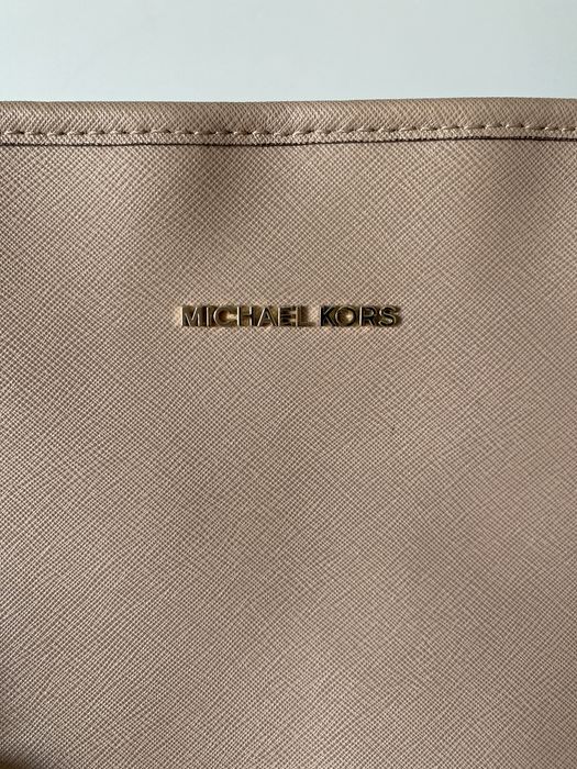 Mala Michael Kors