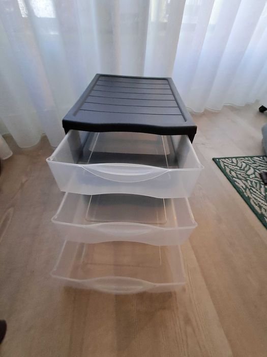 Módulo de arrumação preto com 3 gavetas