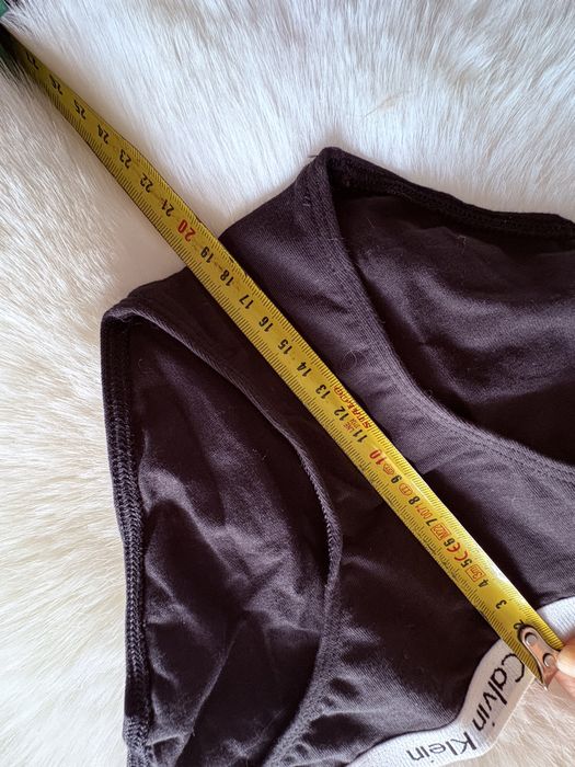 Majtki Calvin Klein XS  figi